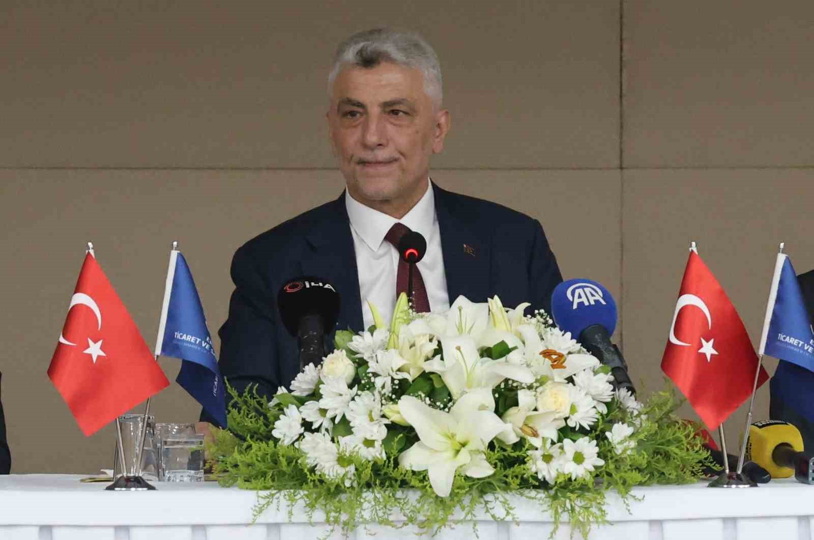 bakan-bolat-turkiye-273-bucuk-milyar-dolar-yillik-ihracat-yapan-bir-ulke-konumuna-geldi