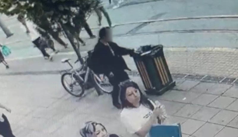 cop-kutusunun-uzerinde-unutulan-telefon-4-dakikada-calindi