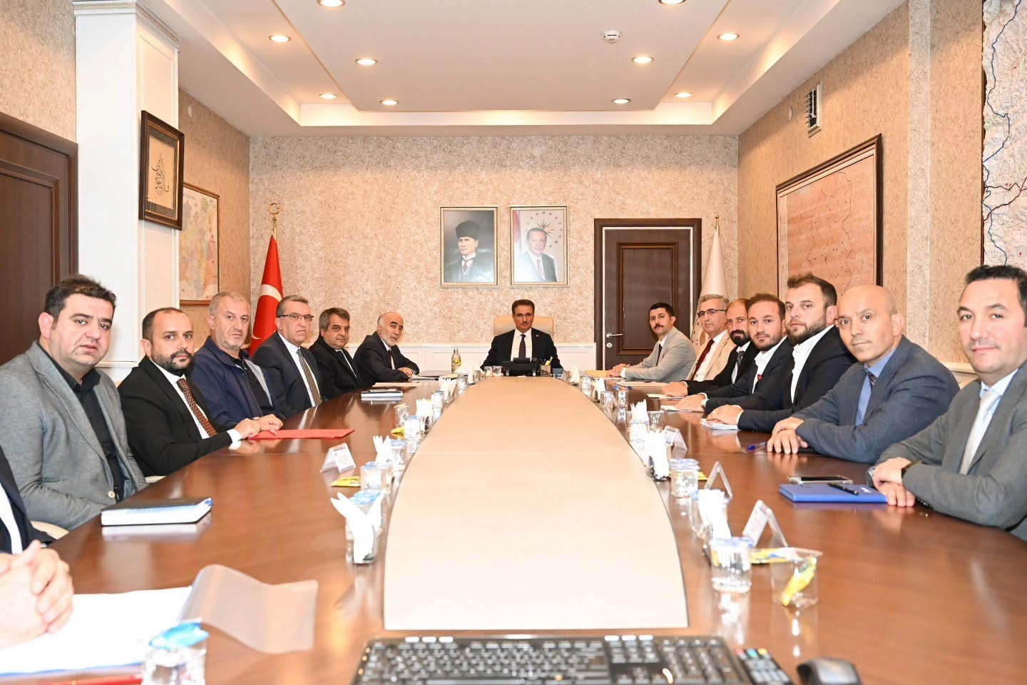 yapi-kullanma-izin-belgeleri-masaya-yatirildi