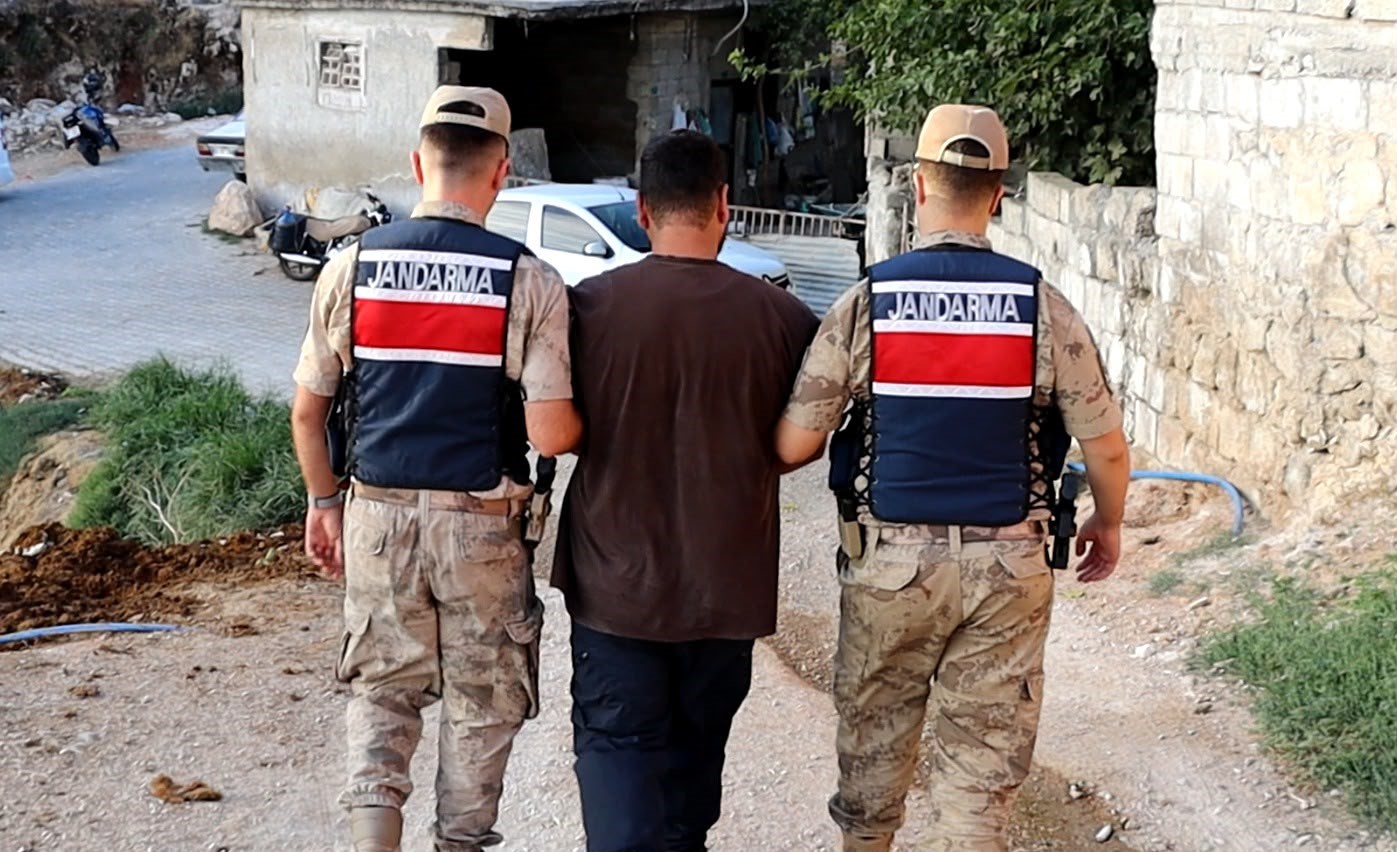 sanliurfa-da-9-yil-2-ay-kesinlesmis-hapis-cezasi-bulunan-sahis-yakalandi
