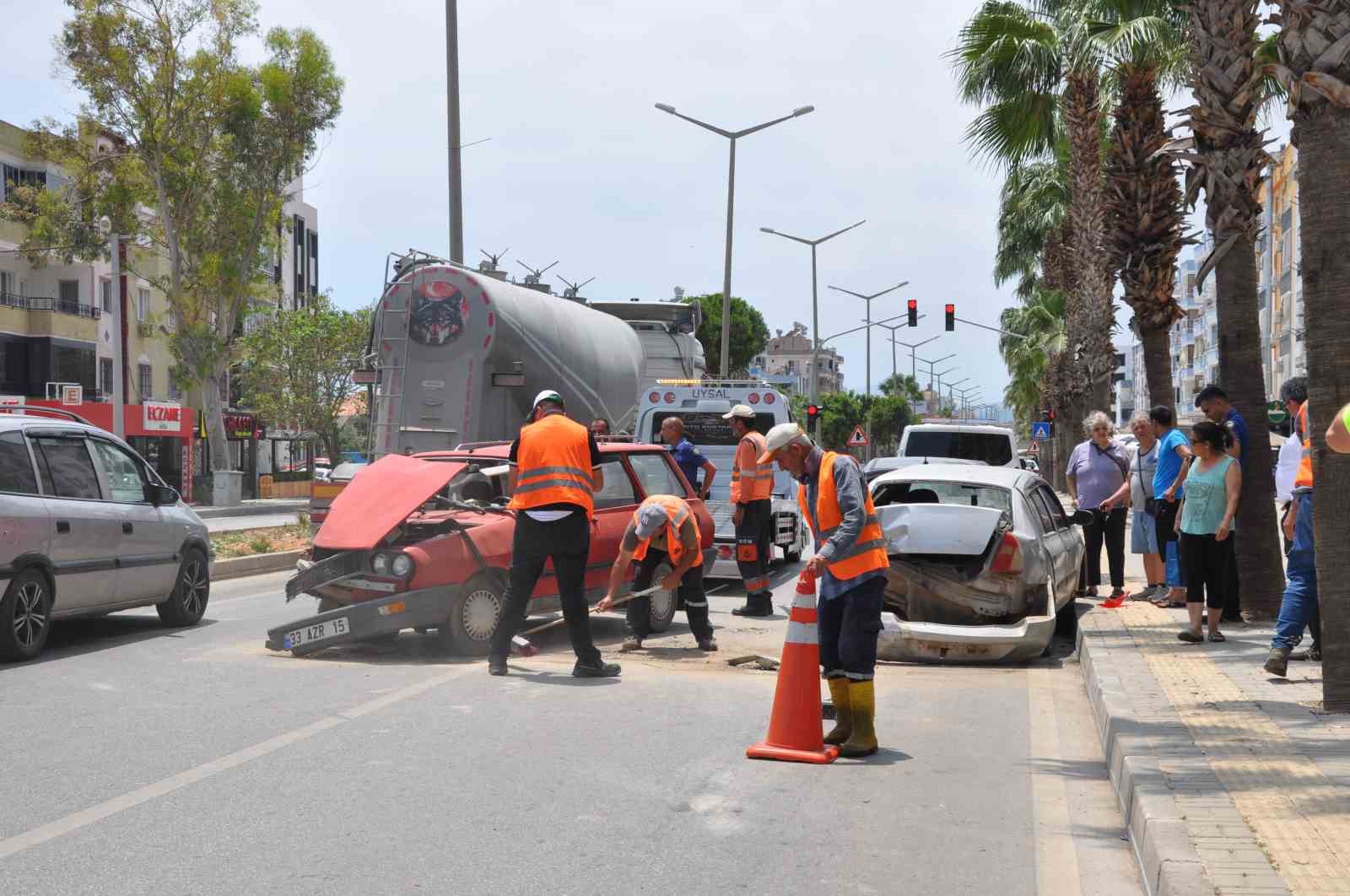mersin-de-zincirleme-trafik-kazasi-1-yarali