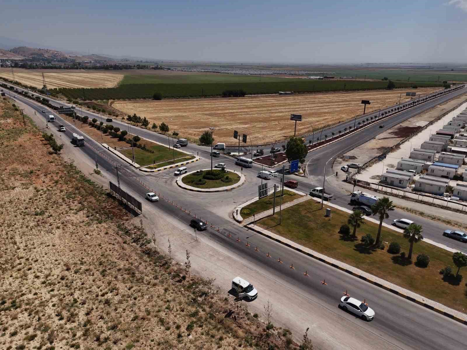 hbb-den-antakya-ve-arsuz-a-akilli-trafik-duzenlemesi