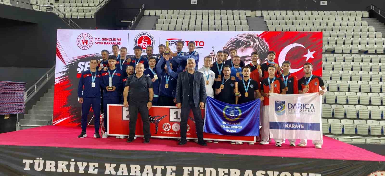 buyuksehir-sporculari-madalyalari-topluyor