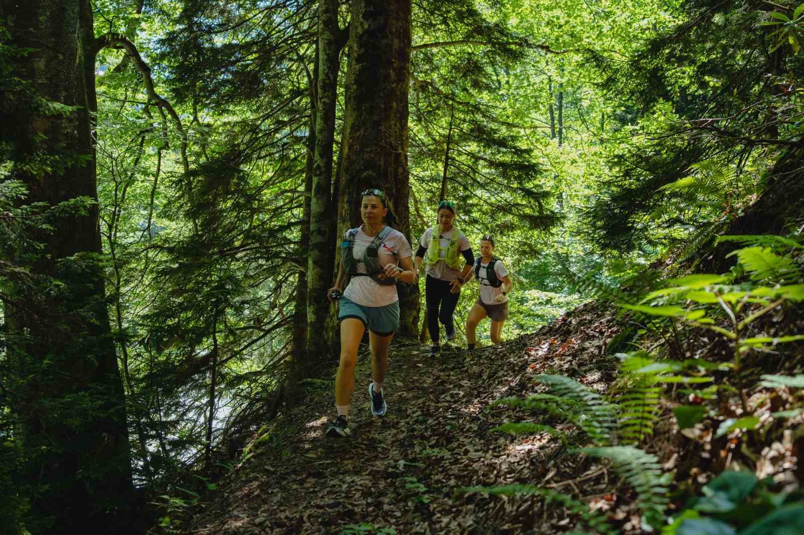 kackar-by-utmb-den-kadinlara-ozel-patika-kosusu-kampi