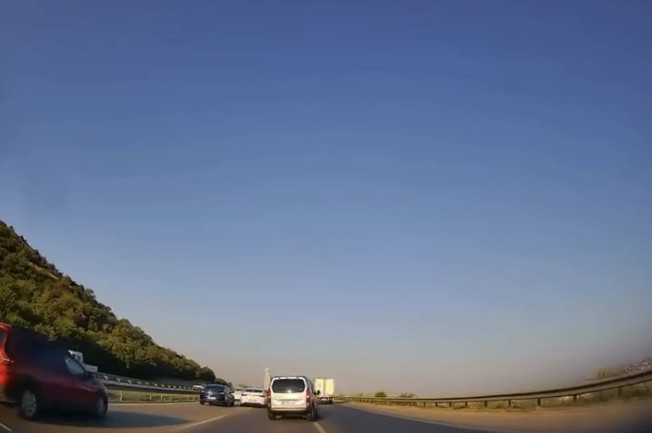 takip-mesafesini-korumayinca-kaza-kacinilmaz-oldu