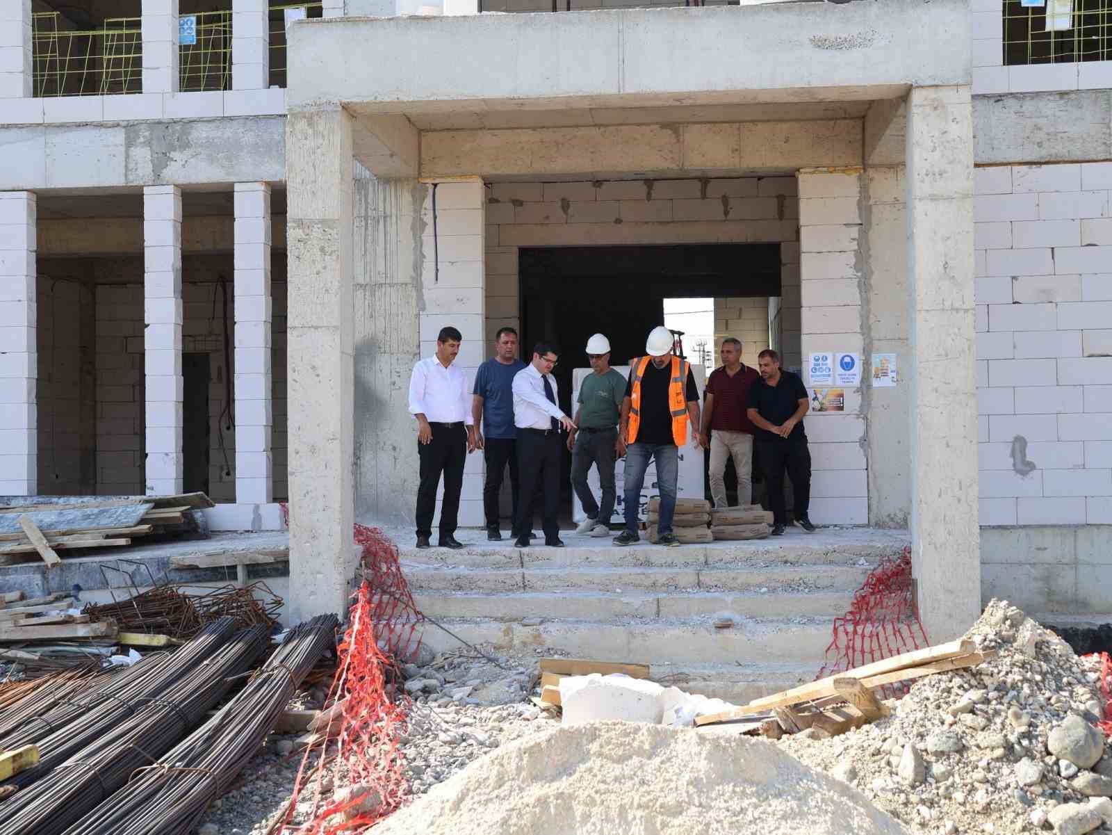 arsuz-da-4-derslikli-iki-anaokulunun-yapim-calismalari-suruyor