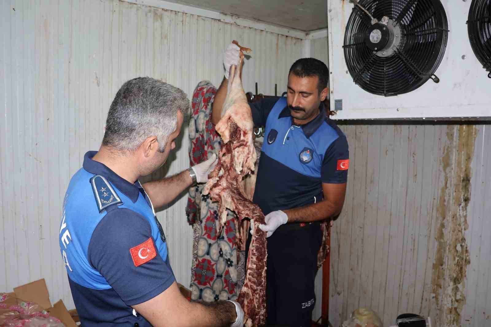 sanliurfa-da-315-kilo-bozuk-et-ele-gecirildi