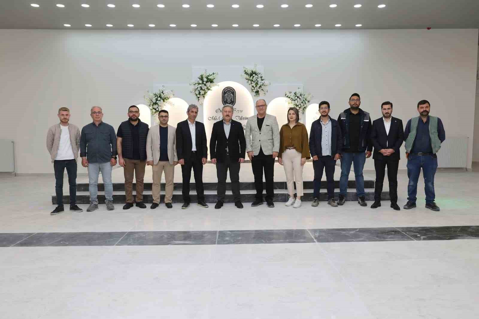 yenilenen-yuzu-ile-osmanli-dugun-salonu-ciftlerin-gozde-dugun-mekani-olacak