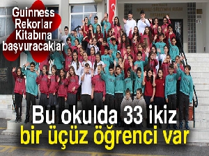 Bu okulda 33 ikiz, bir üçüz öğrenci var
