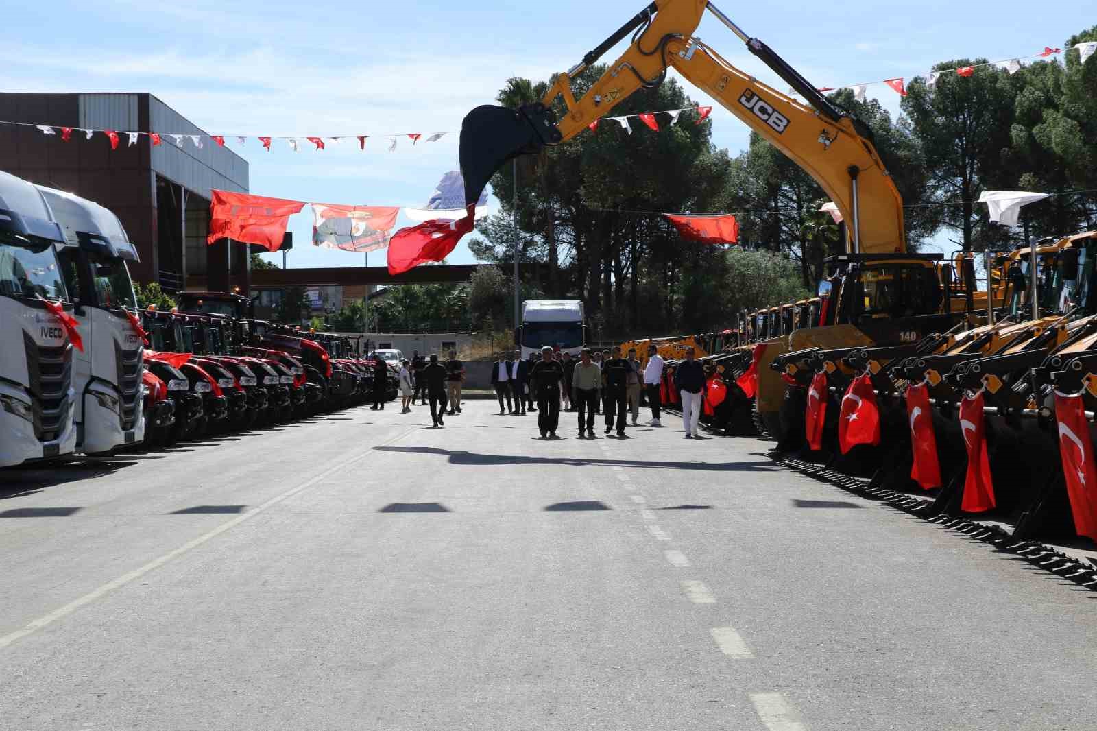 antalya-buyuksehir-belediyesi-filosuna-89-yeni-arac