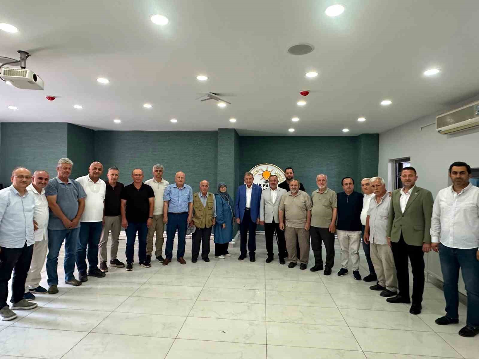 ak-parti-de-vefa-bulusmasi