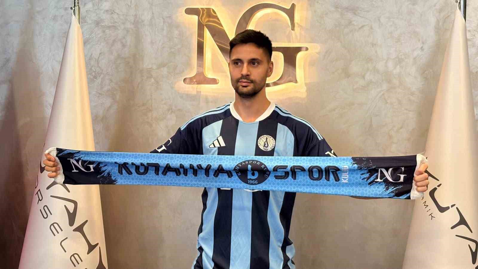 kutahyaspor-tarkan-serbest-i-kadrosuna-katti