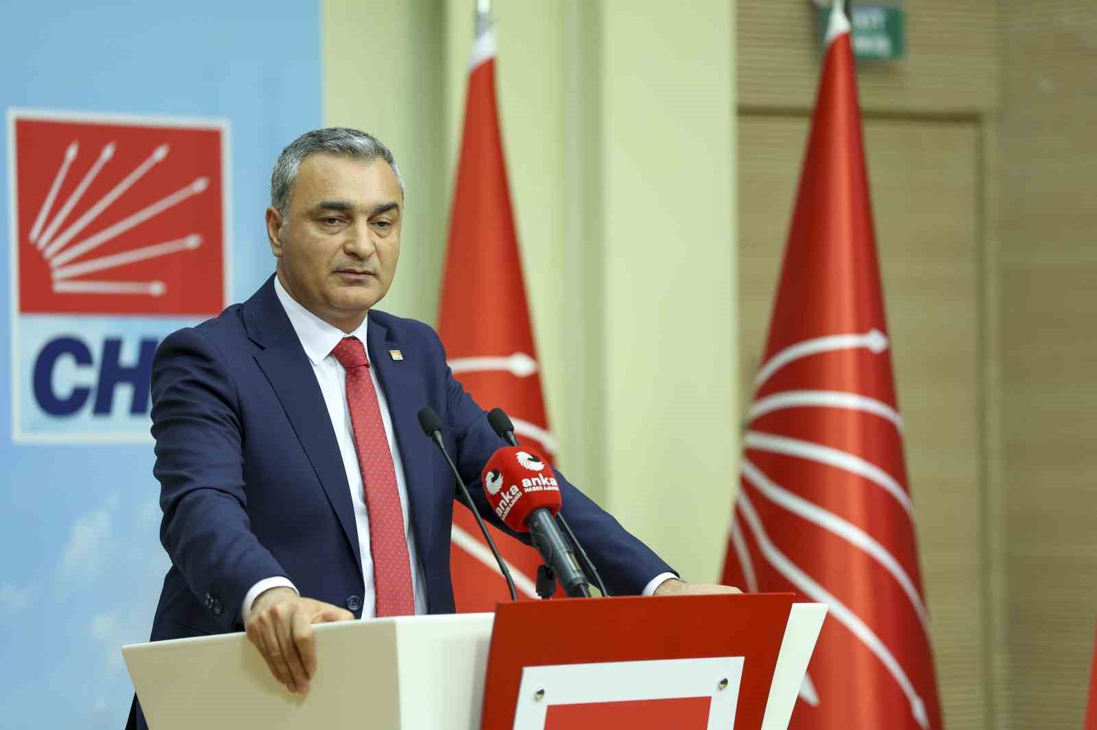 chp-de-7-il-baskani-ve-yonetimi-gorevden-alindi