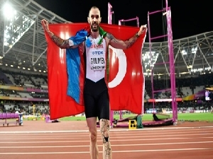 Ramil Guliyev'den bir zafer daha