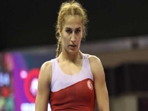 Avrupa Şampiyonasında Buse Tosun'dan altın madalya