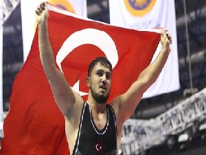 U23 Avrupa Güreş Şampiyonası’nda milliler 2. oldu