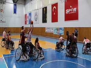 Galatasaray adını finale yazdırdı