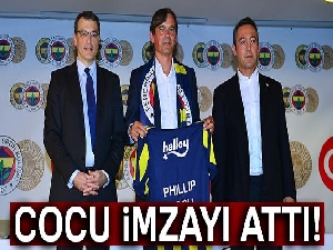 Phillip Cocu resmen Fenerbahçe’de