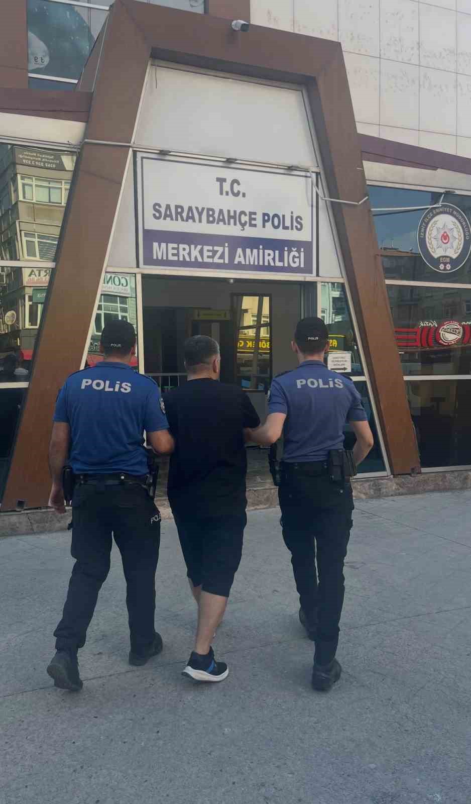 polisi-gorunce-kactilar-biri-hukumlu-cikti-digerine-200-bin-lira-ceza-kesildi