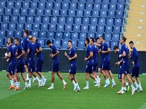 Fenerbahçe, Benfica maçı hazırlıklarını tamamladı