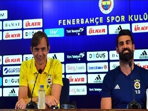 Phillip Cocu: 'Birlikte olmaya mecburuz'