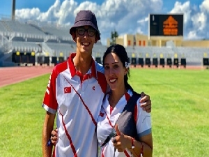 Millilerden okçulukta dünya rekoru