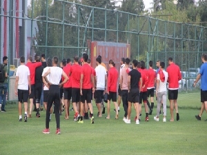 Eskişehirsporlu oyuncular antrenmana çıkmadı