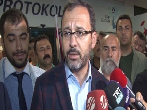 Bakan Kasapoğlu, milli okçuları tebrik etti