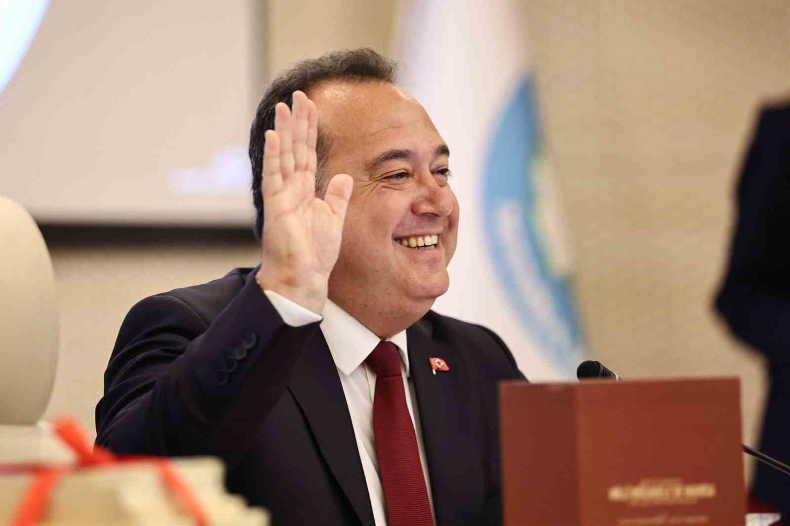 baskan-dutlulu-mecliste-manisa-nin-yatirim-gundemini-acikladi