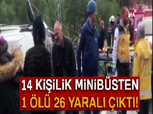 Antalya'da Suriyelilerin bulunduğu minibüs şarampole devrildi