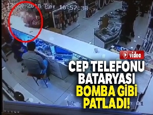 Cep telefonu bataryası bomba gibi patladı...