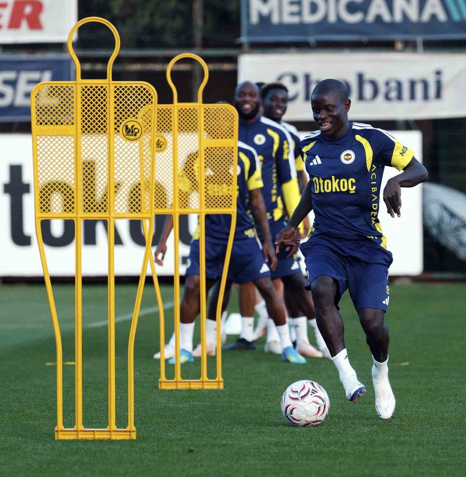fenerbahce-besiktas-maci-hazirliklarini-tamamladi