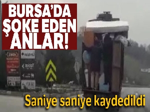 Eşya yüklü kamyonetin arkasında tehlikeli yolculuk
