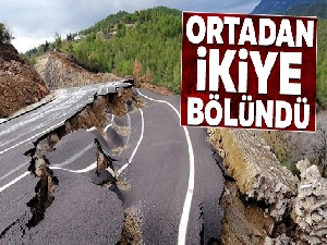 Mersin'de yol çöktü