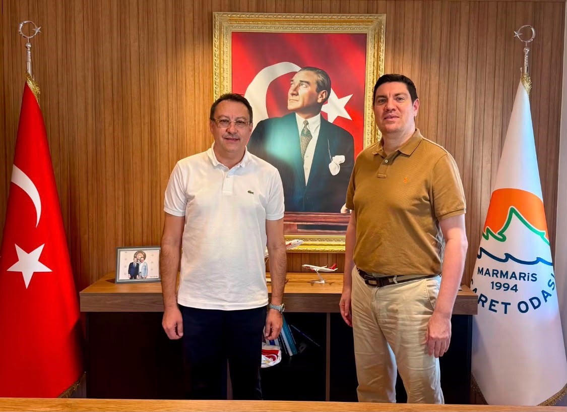 denizden-turist-akini-marmaris-te-kruvaziyer-bereketi-yasaniyor