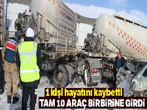Erzurum'da 10 aracın karıştığı zincirleme trafik kazası: 1 ölü