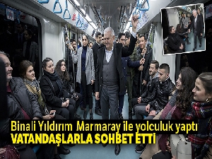 Binali Yıldırım Marmaray'da vatandaşlarla sohbet etti