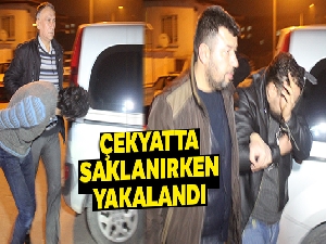 Kamyonet çalan şüpheliler polis baskınında çekyatta saklanırken yakalandı