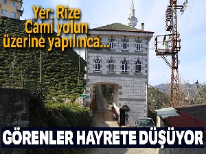 Cami yolun üzerine yapılınca çözümü de böyle buldular
