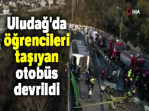 Uludağ'da öğrencileri taşıyan otobüs devrildi: Çok sayıda yaralı var