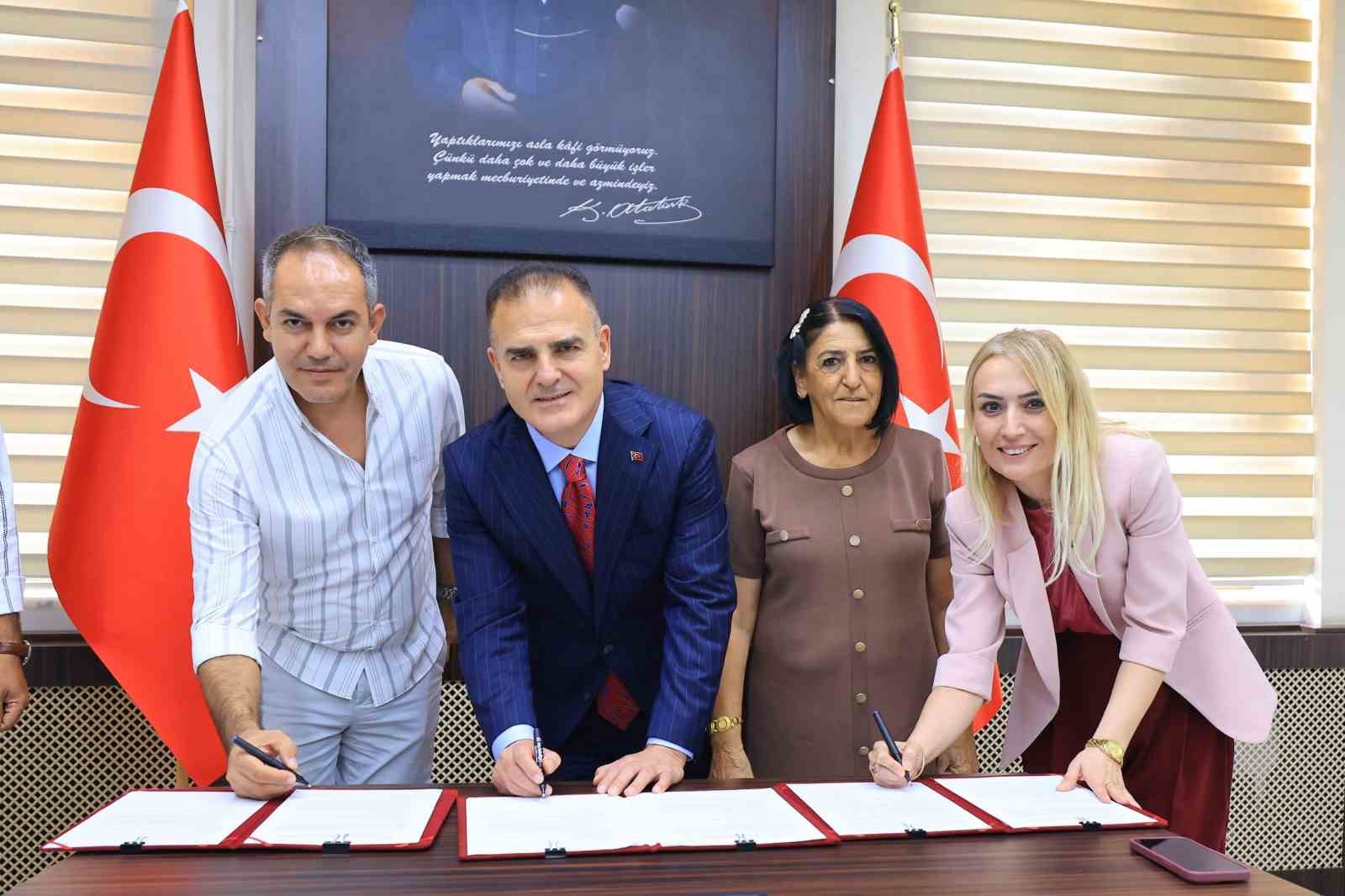 dugerek-mahallesine-hayirsever-aileden-aile-sagligi-merkezi-ve-112-istasyonu