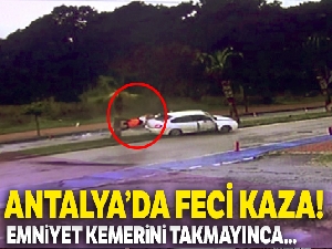 Refüje çarpan otomobilin şoförü araçtan fırladı