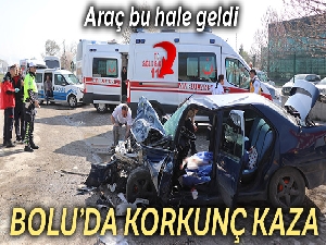 Bolu'da, işçi servisiyle otomobil çarpıştı: 12 yaralı