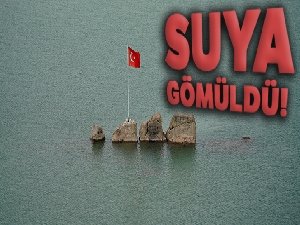 Su seviyesi yükseldi, kayalık suya gömüldü