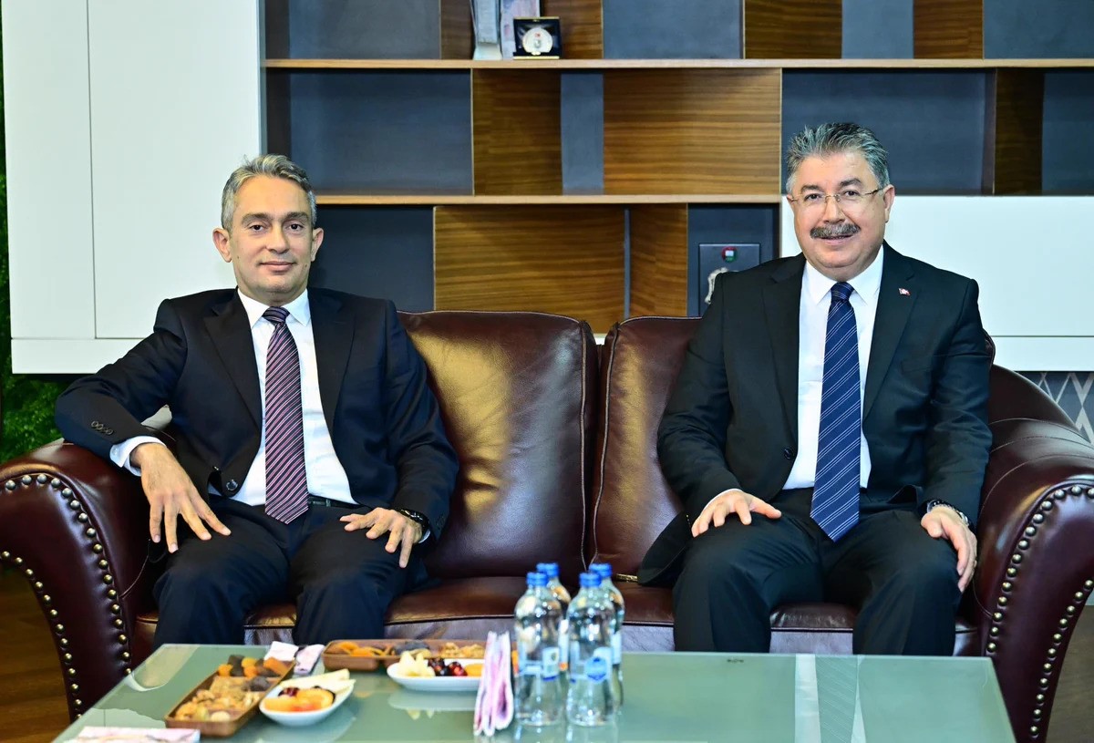 eskisehir-valisi-dr-erdinc-yilmaz-gorevine-yeni-atanan-bassavci-ferhat-deniz-i-ziyaret-etti
