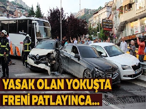 Yasak olan yokuşa giren otobüsün freni patlayınca 10 aracı biçti