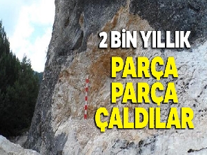 Bolu'da, 2 bin yıllık Frig Kaya Kitabesi'ni parça parça çaldılar