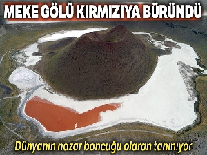 Meke Gölü kırmızıya büründü
