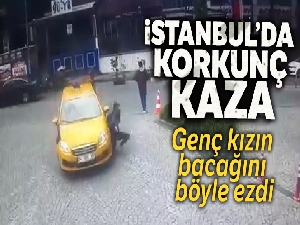 Maslak'ta taksicinin yolda yürüyen genç kızı ezme anı kamerada