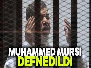 Muhammed Mursi defnedildi